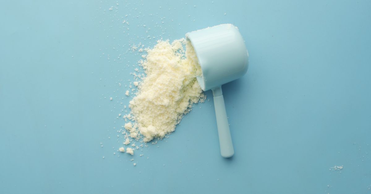 A scoop of white supplement powder